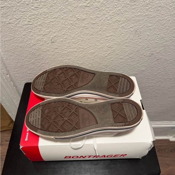 Converse Chuck Taylor’s low top sneakers - Picture 8 of 8